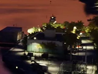 Offizieller Screenshot aus GTA VI: FPL Miami Beach Plant