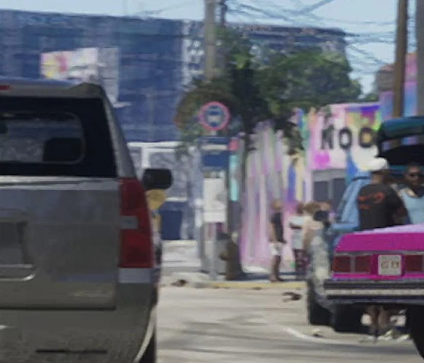 Capture officielle de GTA VI : Bus Stop