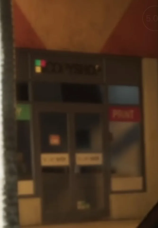 Capture officielle de GTA VI : Copyshop
