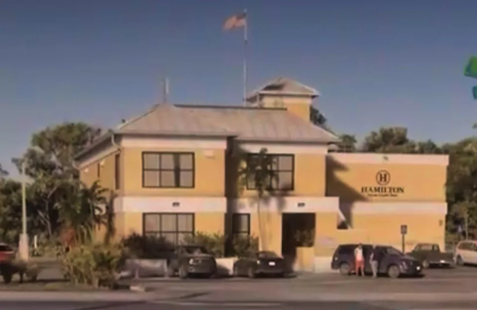 Offizieller Screenshot aus GTA VI: Hamilton Private Health Clinic